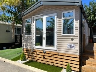 A static caravan for rent on camping Almafra Benidorm